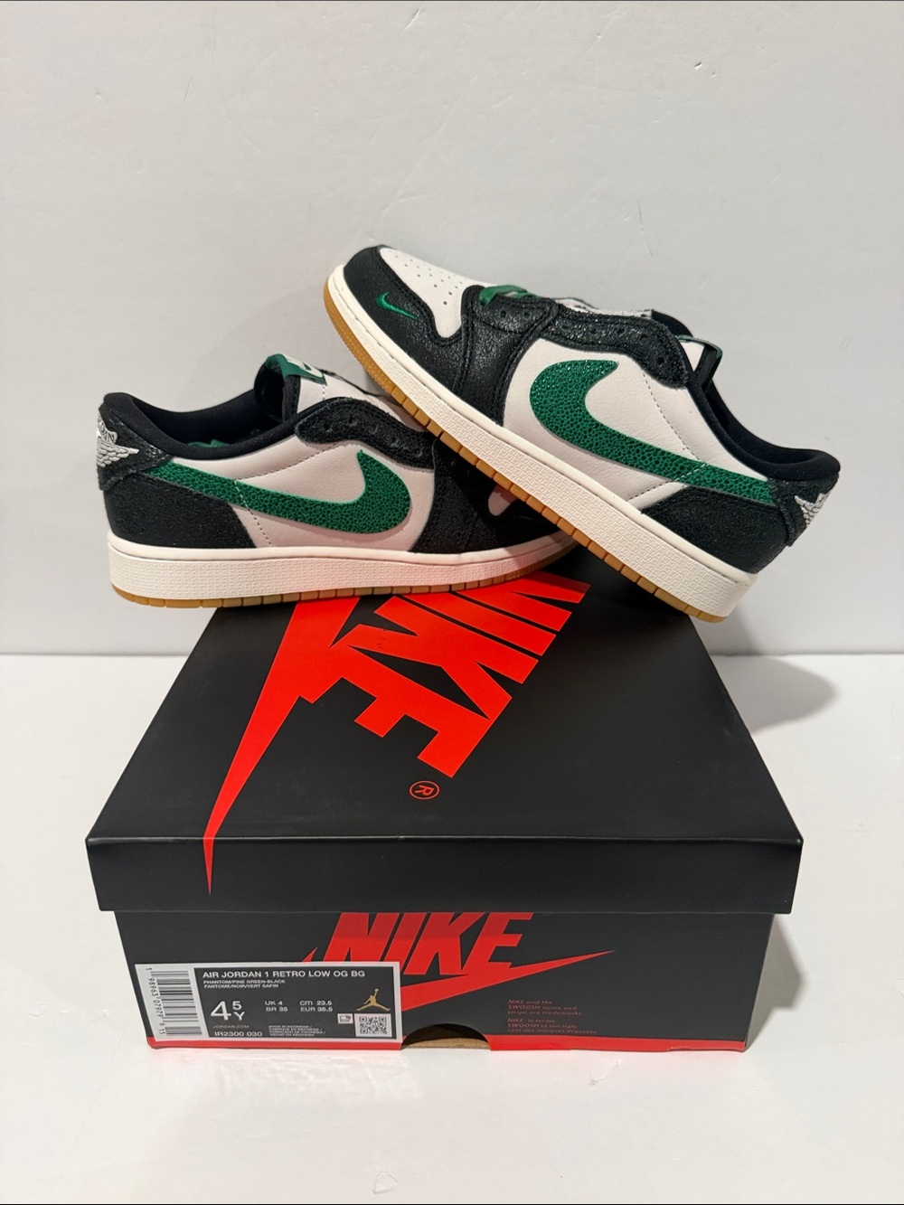 Air Jordan Retro 1 Low OG 'Phantom Pine Green' (GS) Sz: 4.5 (IR2300-030)
